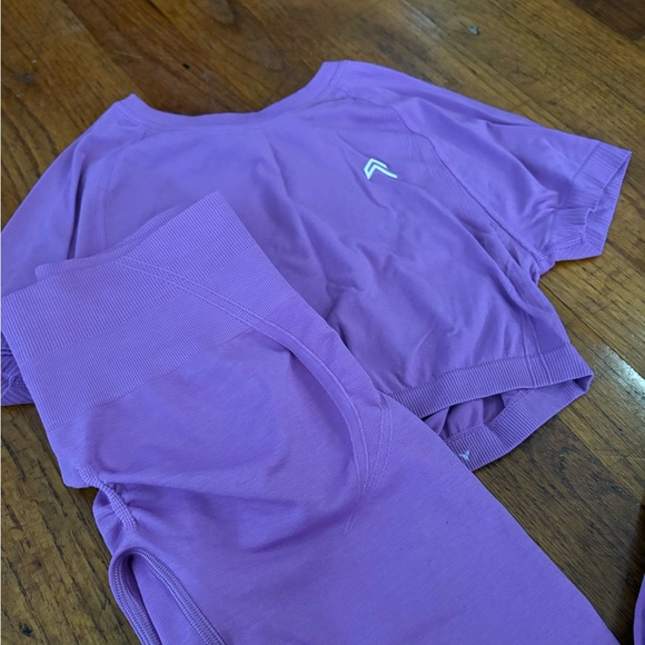 Oner Active Orchid Purple Seamless Set - Picture 3 of 4